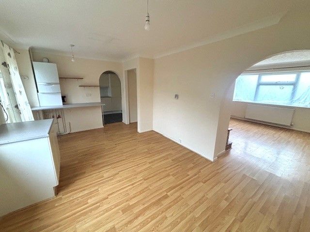 Property photo 3 of 10 Living Room