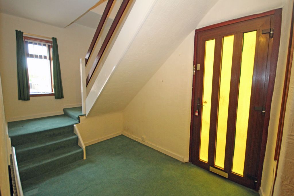 Property photo 2 of 24