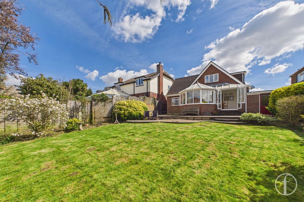 Property photo 2 of 21