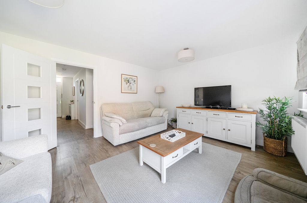 Property photo 3 of 12 1477598-16-6A399A...