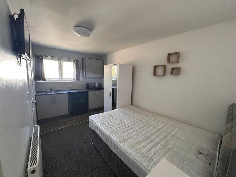 Property photo 1 of 7 2694-Pra12546-1-Raw