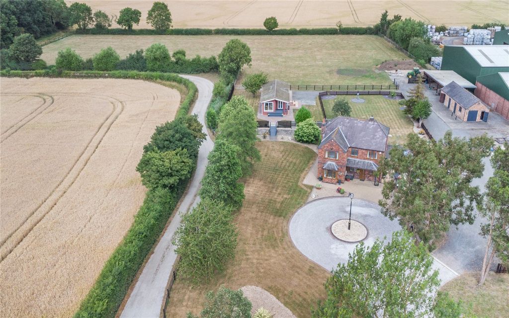 Property photo 1 of 21 Aerial View