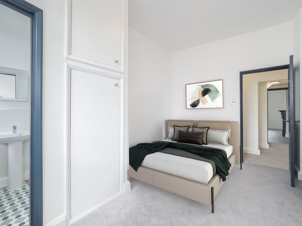 Property photo 1 of 9 Photo 0