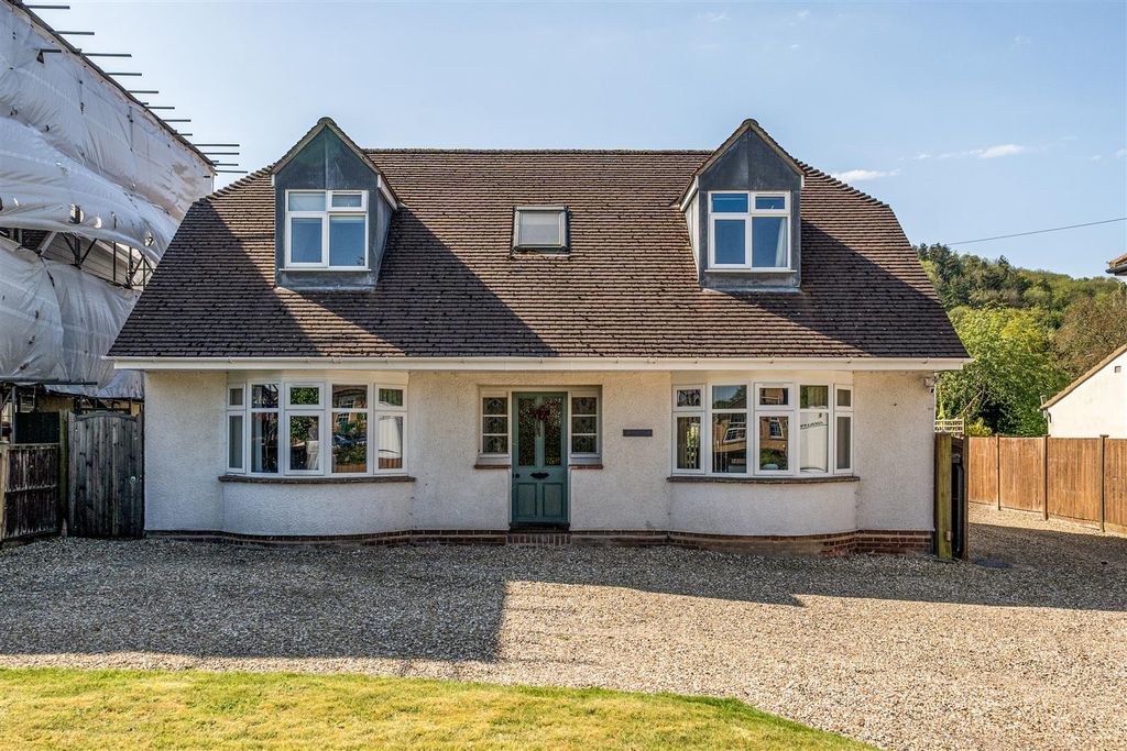 Property photo 1 of 25 1449288-2-69F1F71A64Bc7.Jpg