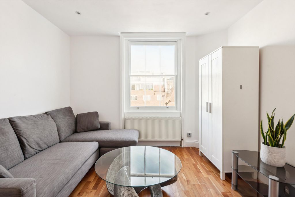 Property photo 3 of 11 Image