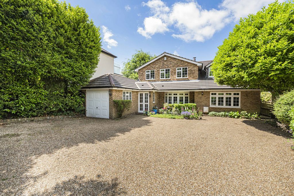 Property photo 1 of 39