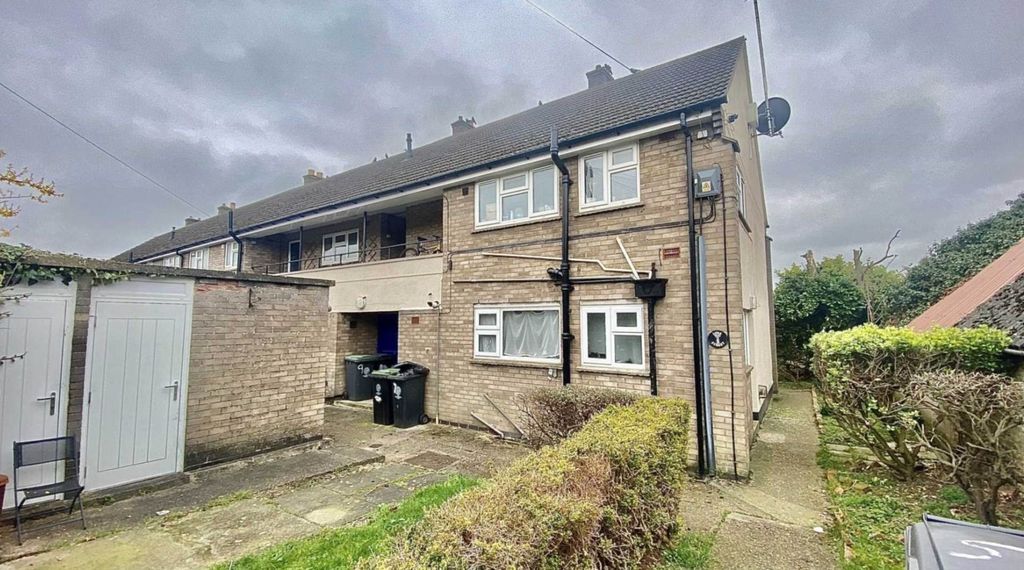 Property photo 1 of 2