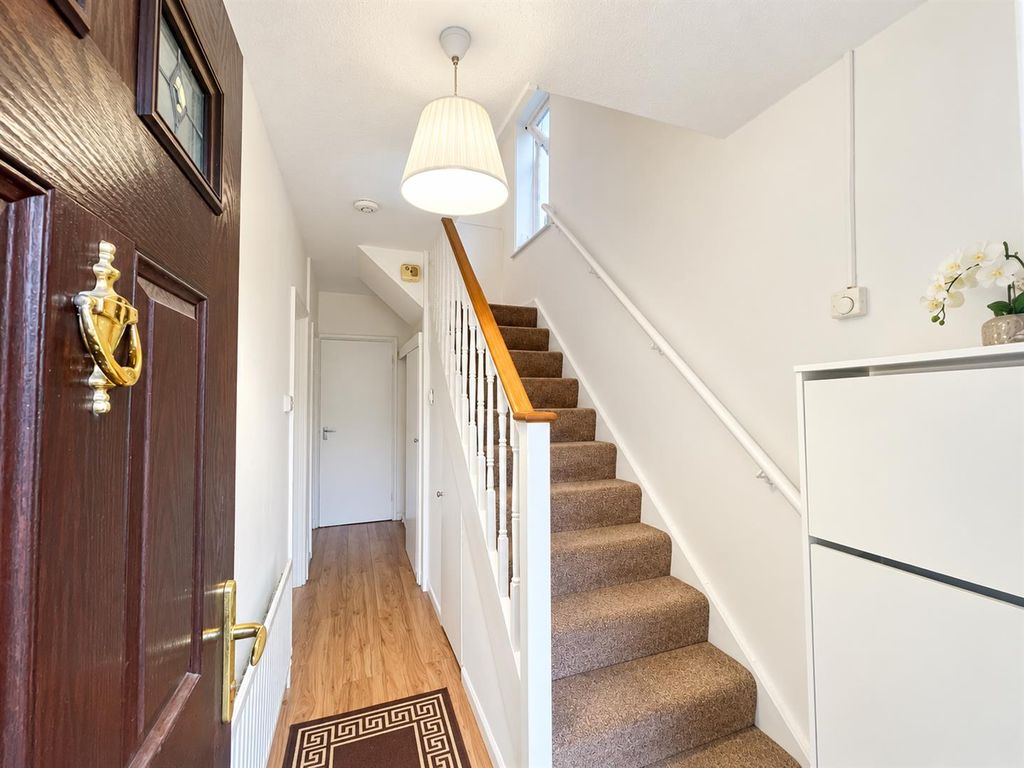 Property photo 3 of 18 Hal12.Png