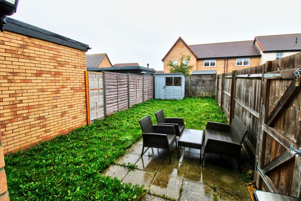 Property photo 2 of 19