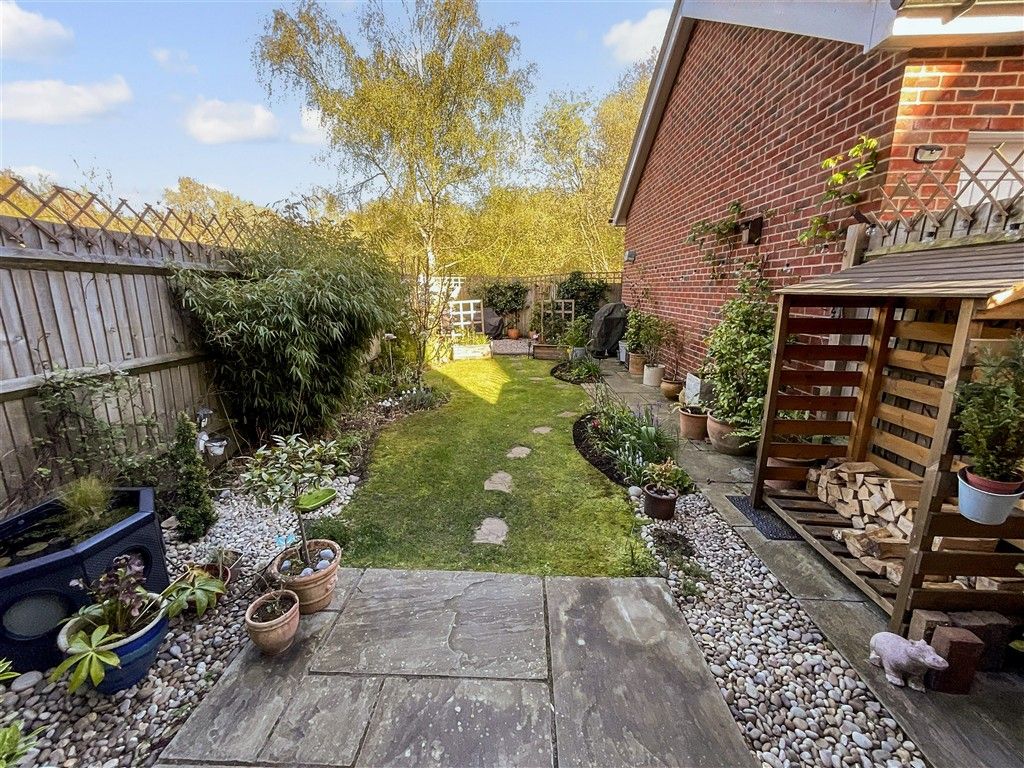 Property photo 1 of 15 Garden