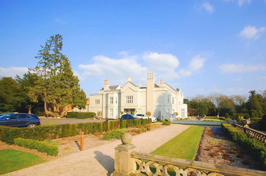 Property photo 1 of 27 Front.Jpg