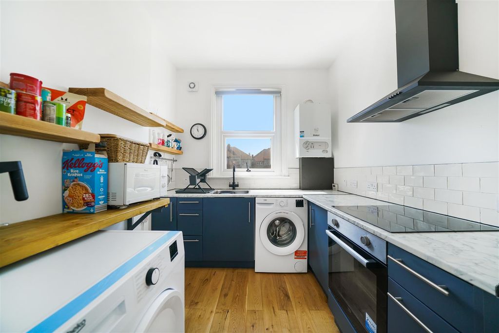 Property photo 3 of 12 51B Ardoch Road - He4Y0Gdizrpuh0J6Lhez.Jpg