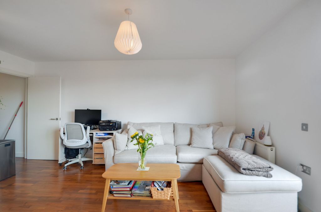 Property photo 2 of 16 Reception