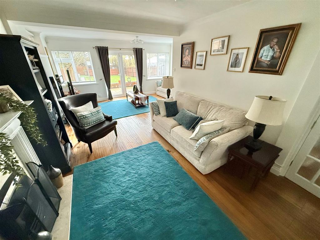 Property photo 2 of 12 Living Room