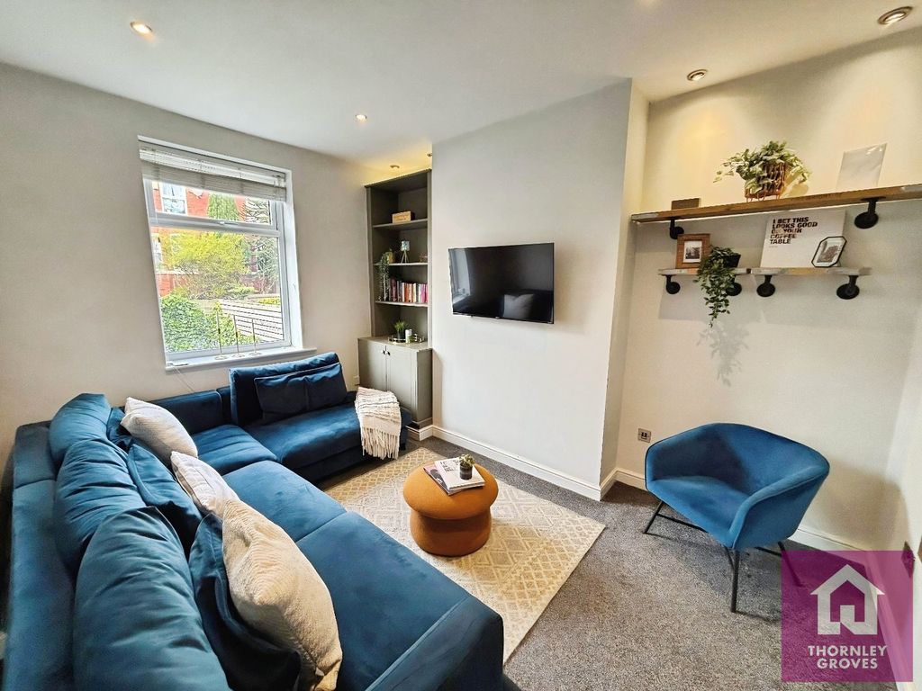 Property photo 2 of 12 Picture No. 22