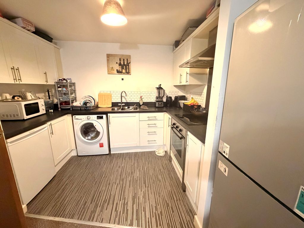 Property photo 2 of 6