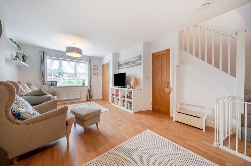 Property photo 2 of 23 1513340-18-1A062B6Cf965d
