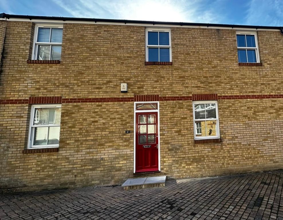 Property photo 1 of 20 Exterior