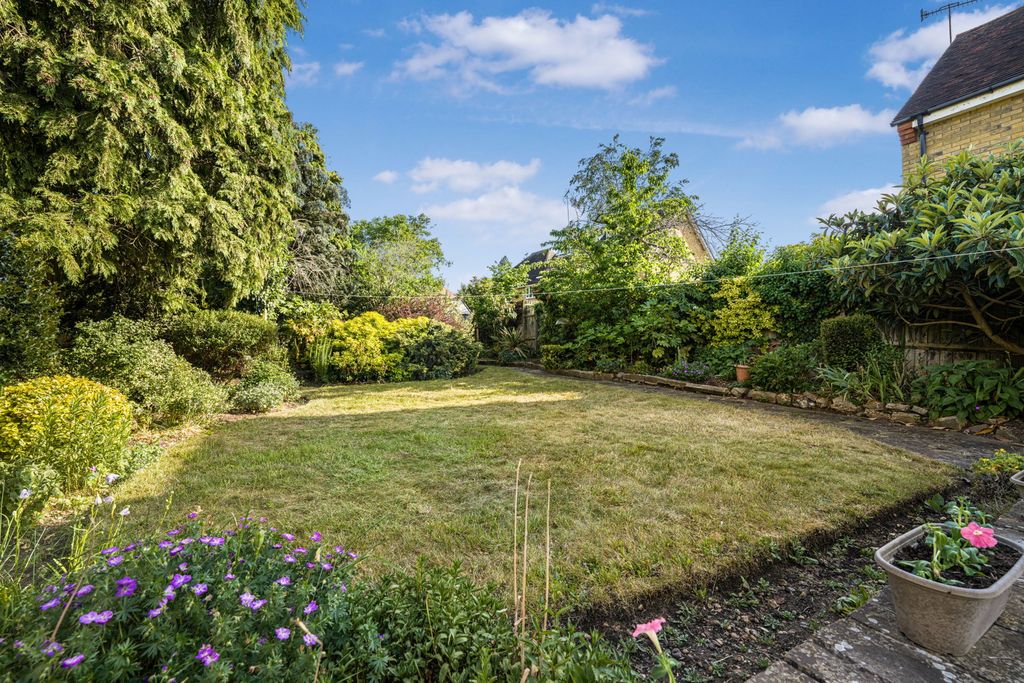 Property photo 3 of 24