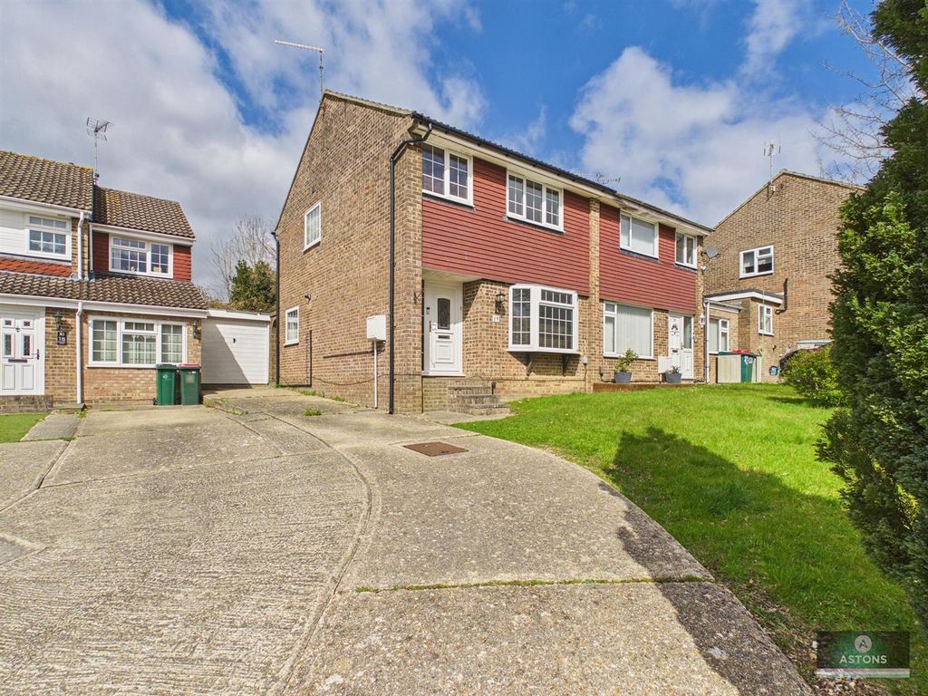 Property photo 1 of 11 Cam02067G0-Pr0227-Still003.Jpg