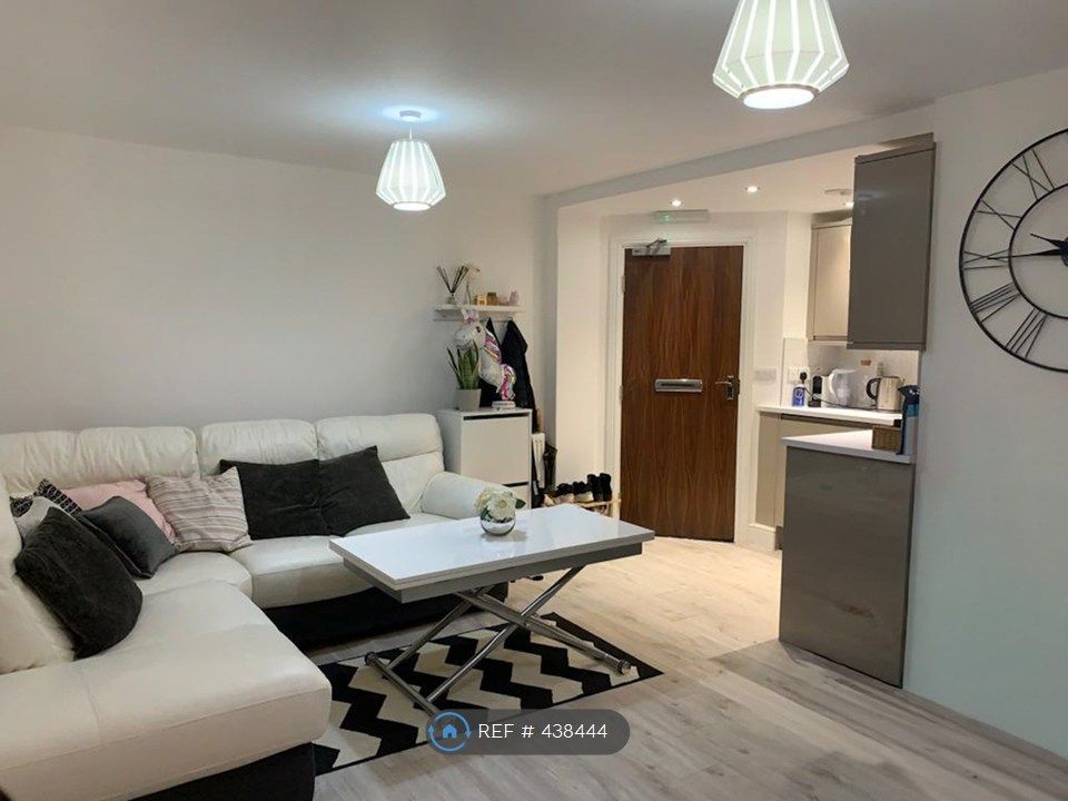 Property photo 3 of 6