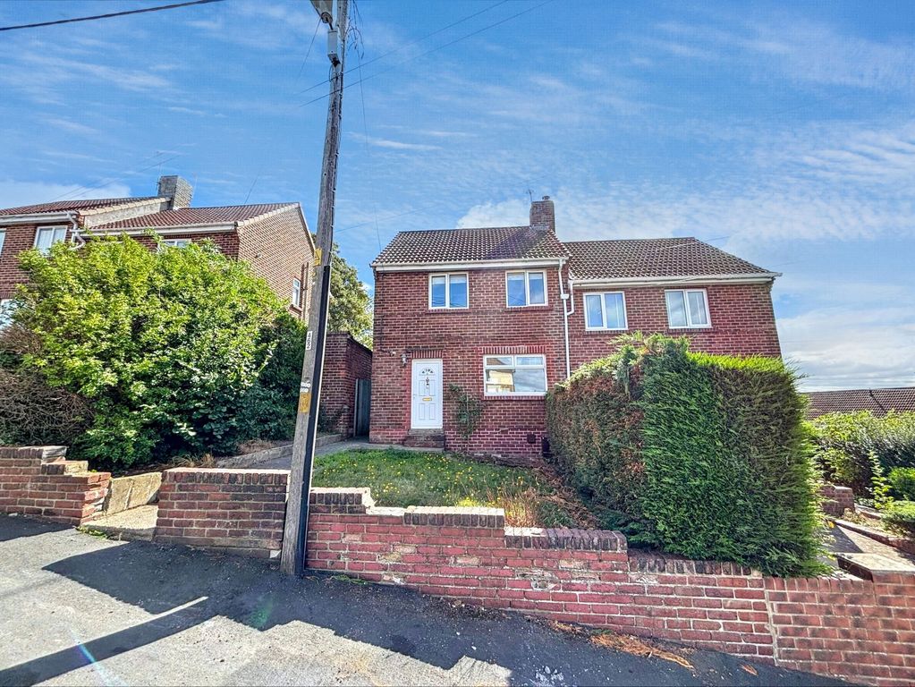 Property photo 1 of 2