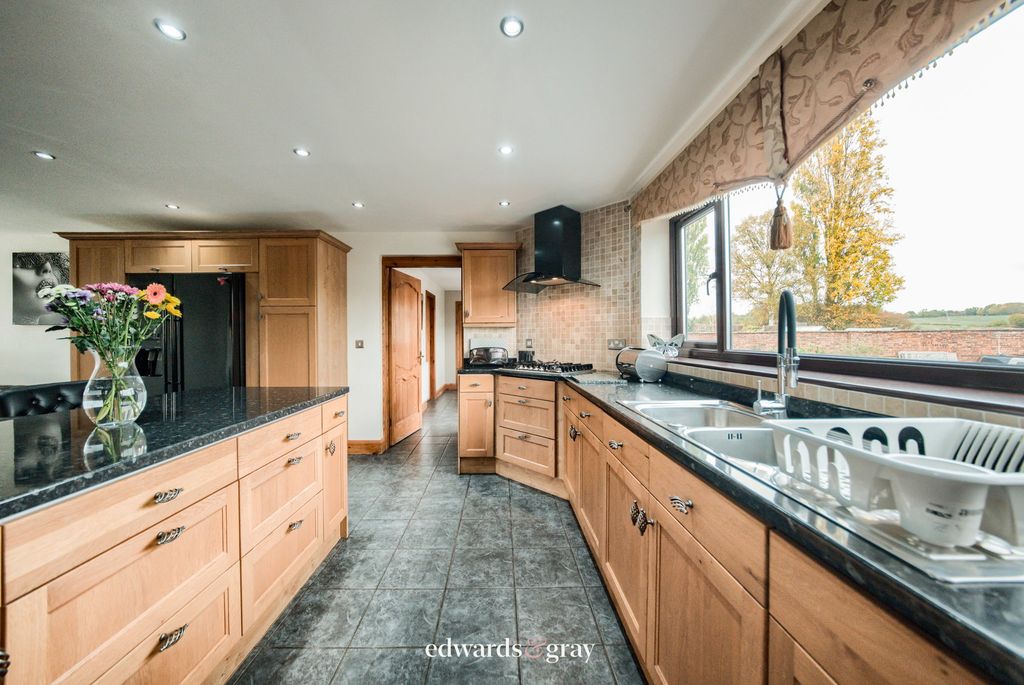 Additional image 8 of 4 bed detached house for saleAnsley Common, Nuneaton CV10