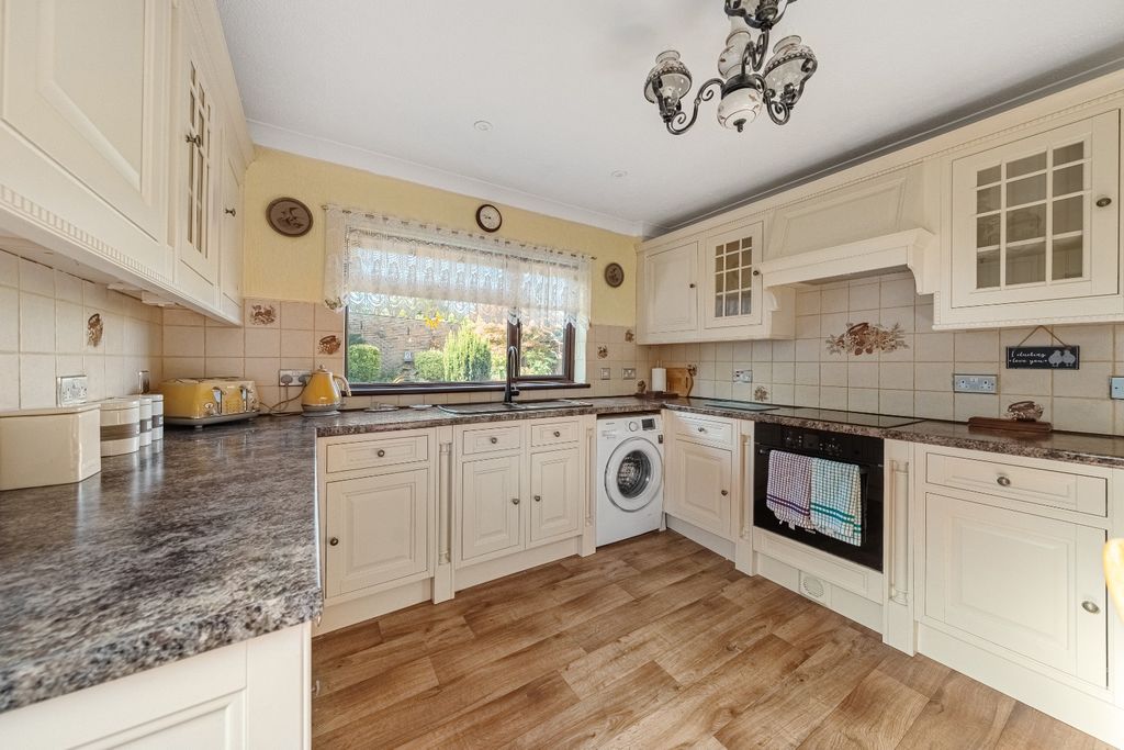 Property photo 3 of 25 5521665