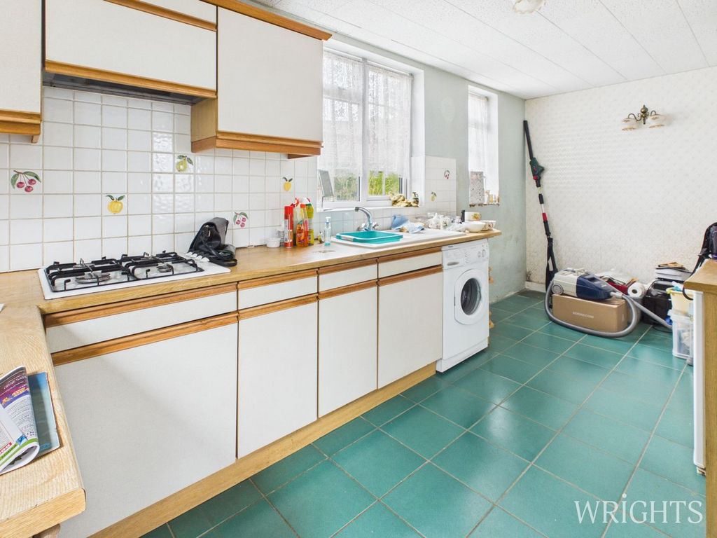 Property photo 3 of 11 Kitchen/Diner
