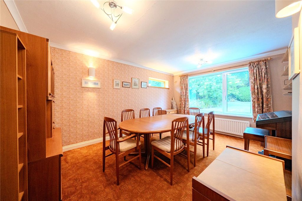 Property photo 3 of 10 Picture No. 01
