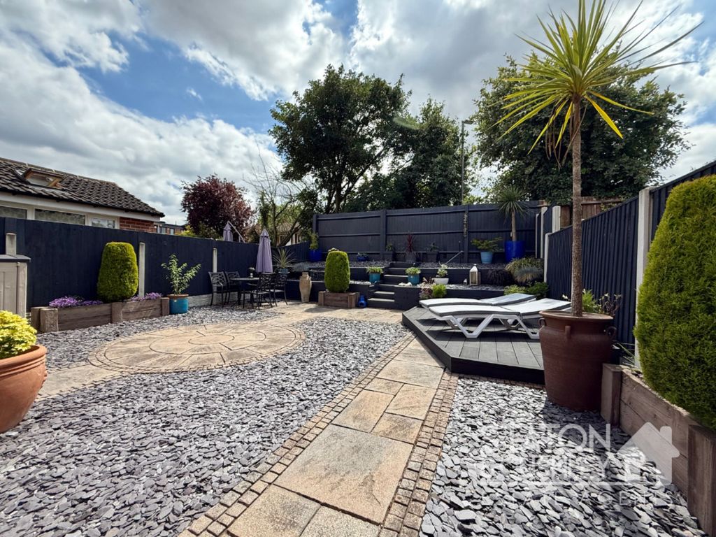 Property photo 2 of 29