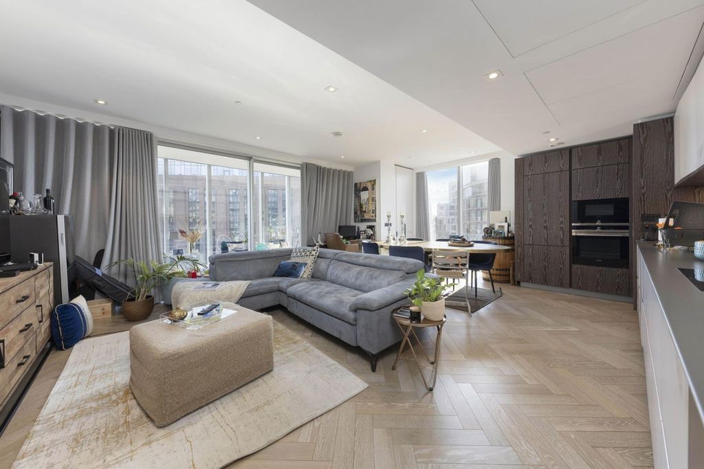 Property photo 1 of 14 Image