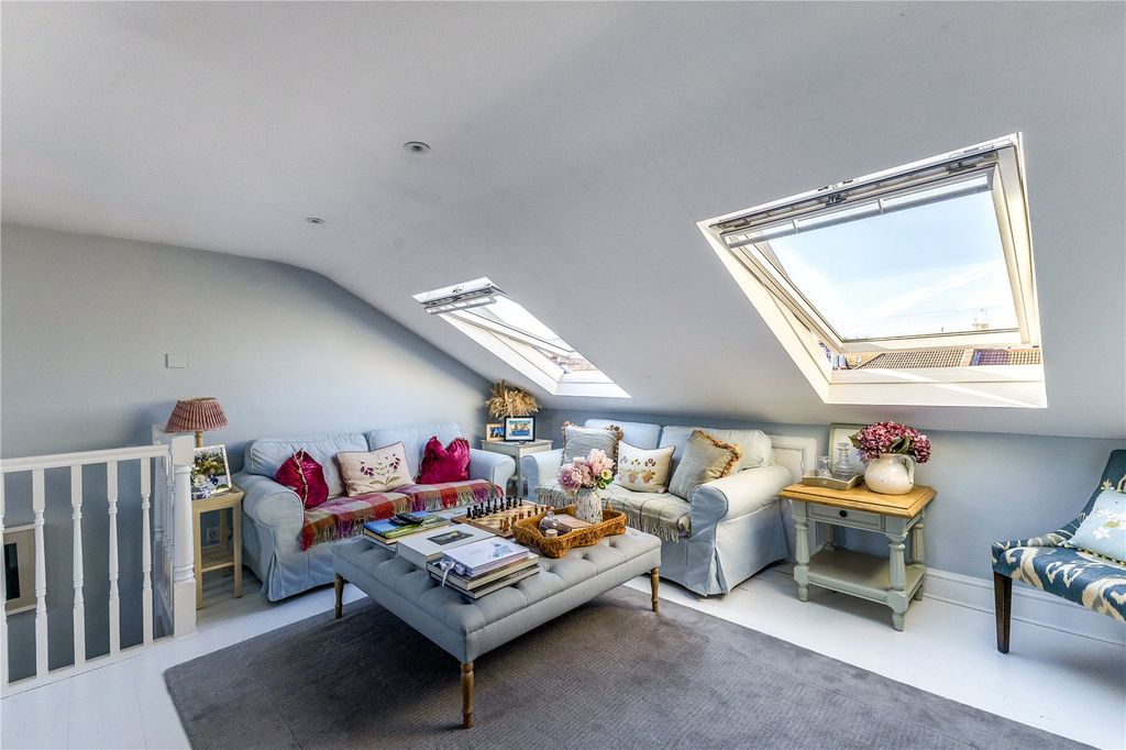 Property photo 2 of 15 Reception Room