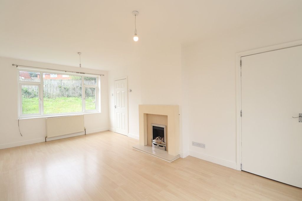 Property photo 2 of 13 Picture No. 29
