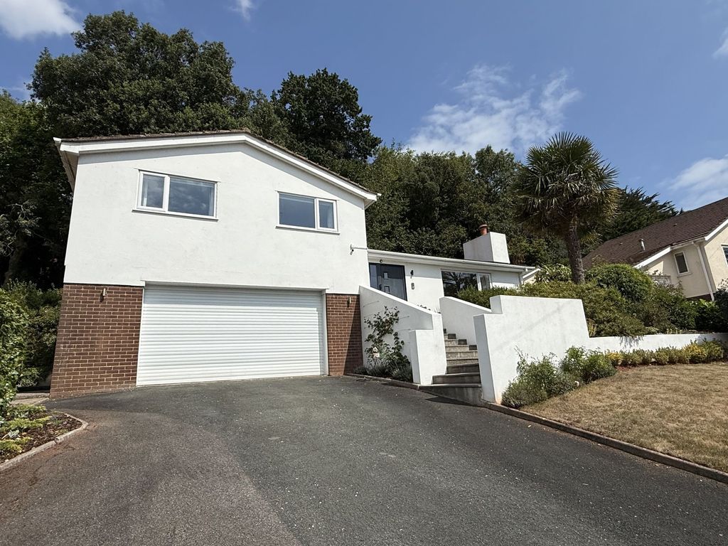 Property photo 1 of 39