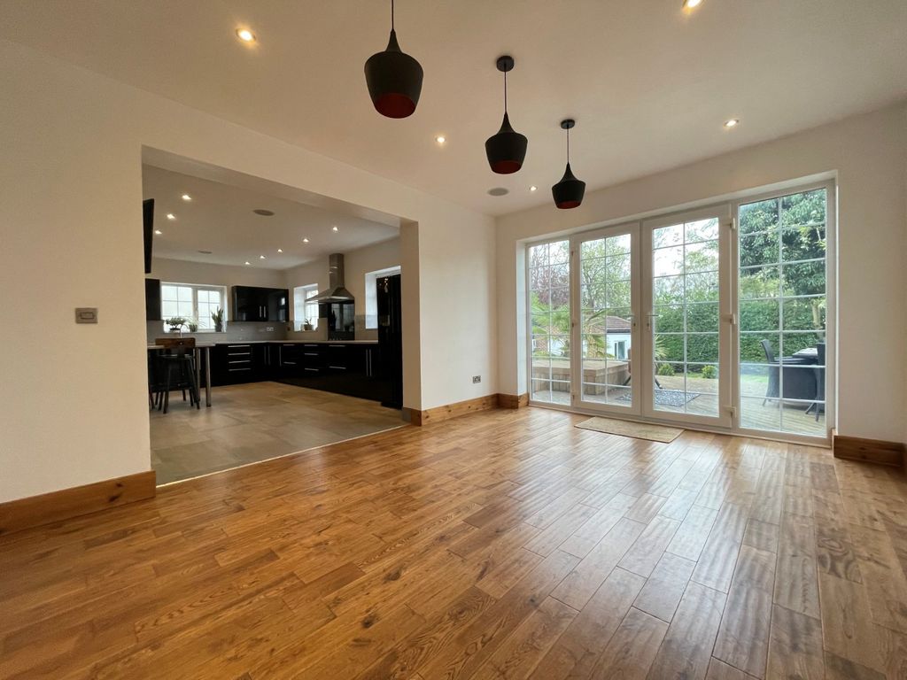Property photo 3 of 21 Picture No. 07