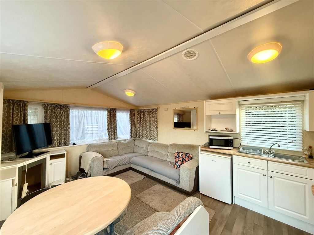 Property photo 1 of 9 Img_1957.Jpeg