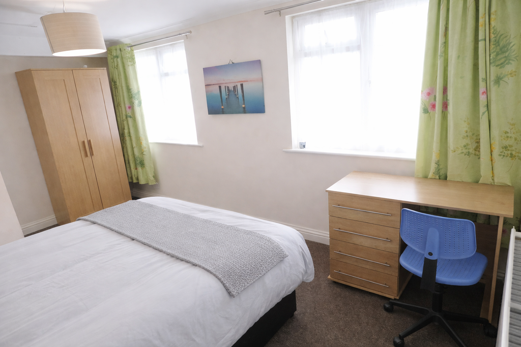 Property photo 3 of 11