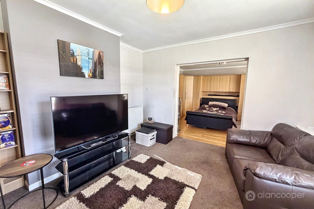 Property photo 3 of 36 5030635