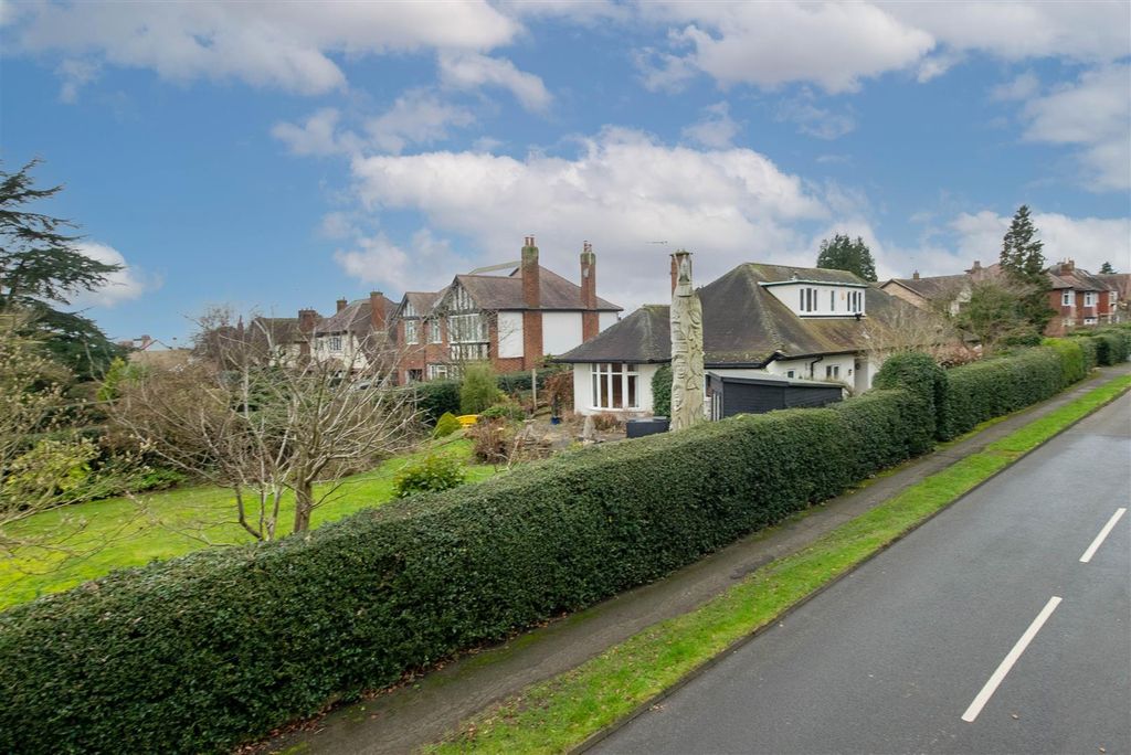 Property photo 1 of 55 61 Shelford Rd-Low-4.Jpg