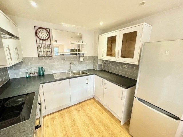 Property photo 1 of 4