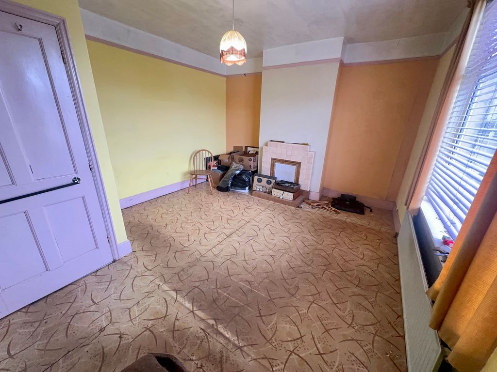Property photo 3 of 25