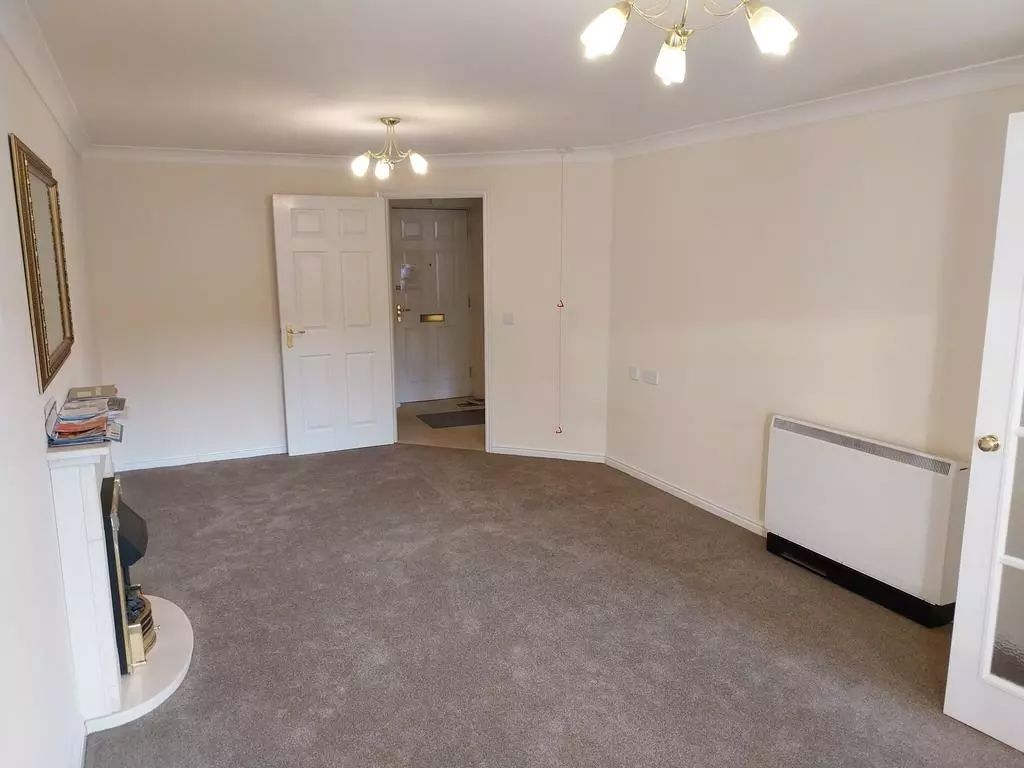 Property photo 3 of 8
