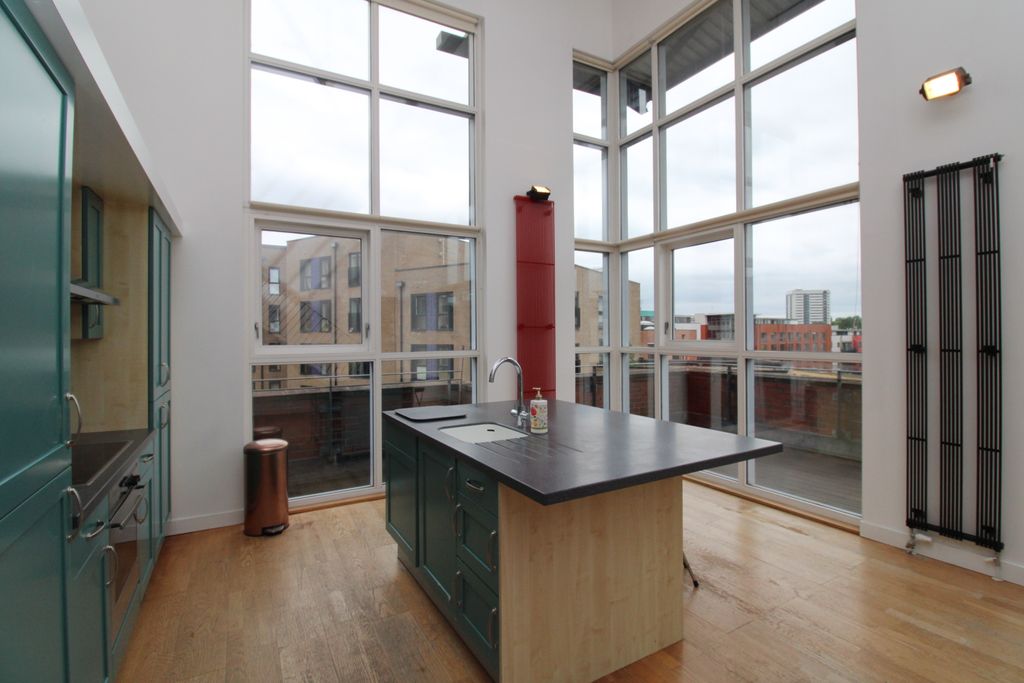 Property photo 3 of 18 Img_5812