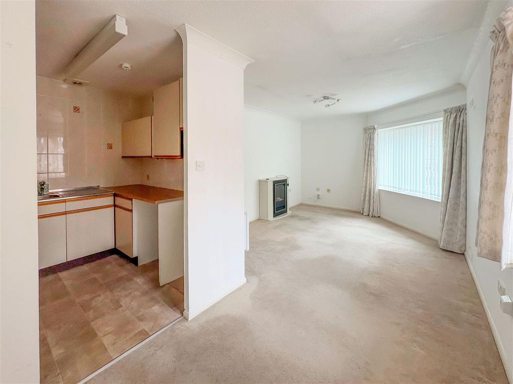 Property photo 3 of 8 Img_8577.Jpg