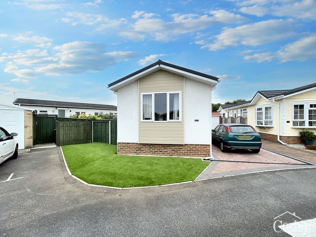 Property photo 1 of 11