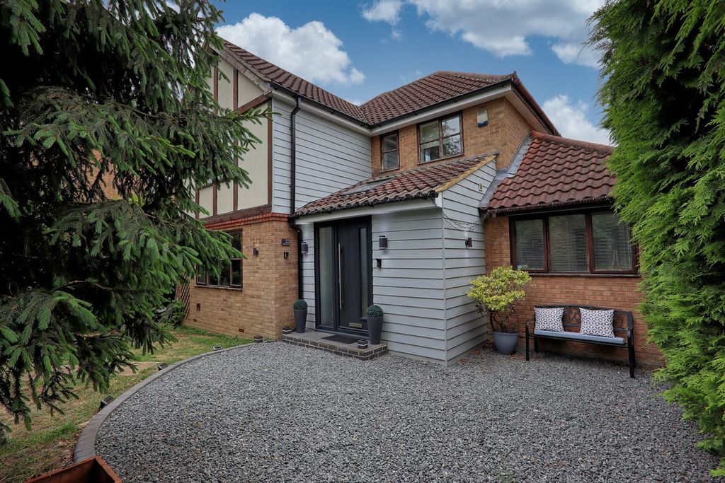 Property photo 1 of 34