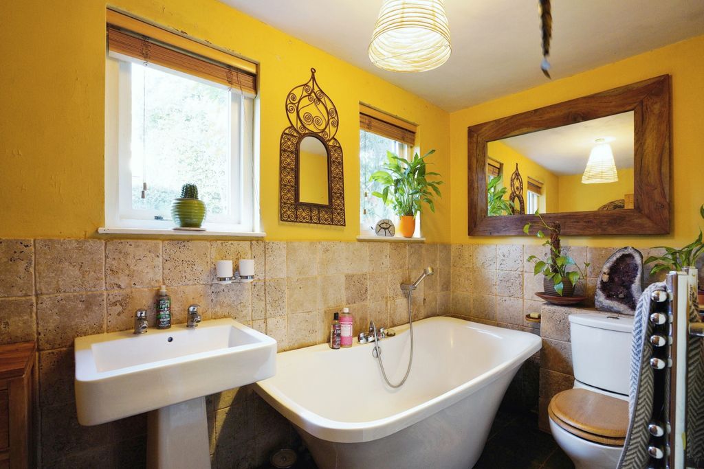 Property photo 3 of 12 Photography
