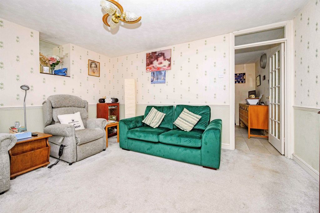 Property photo 2 of 16