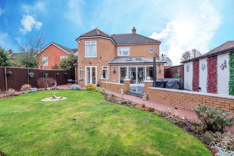 Property photo 2 of 32 Looking Back